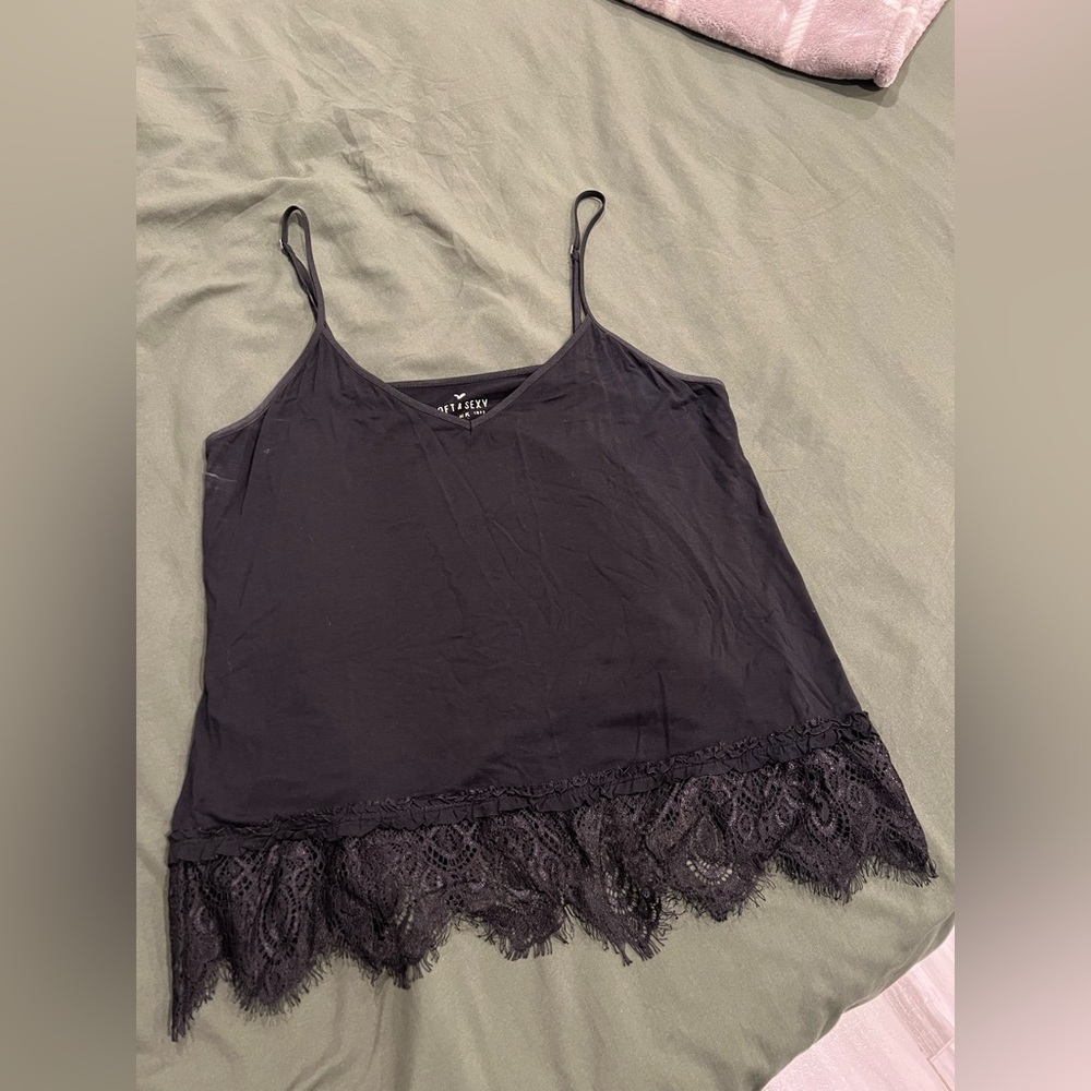 American Eagle Soft and Sexy camisole w/ lace bottom